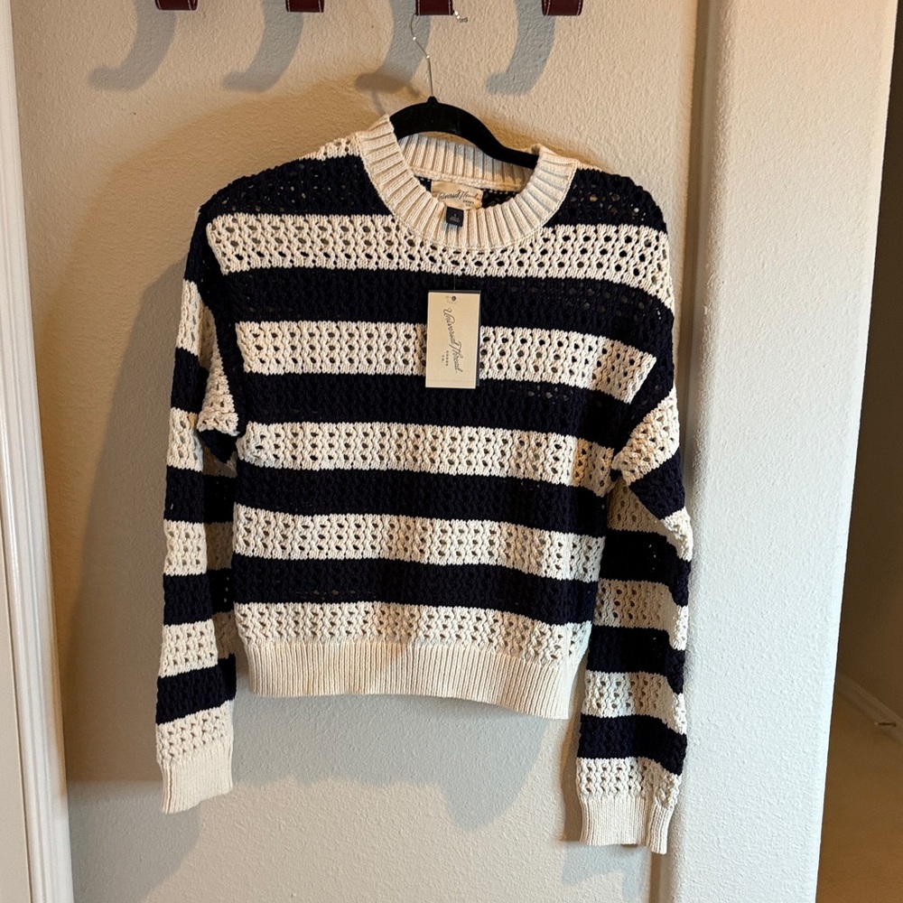 Universal Thread Navy and Cream Striped Sweater